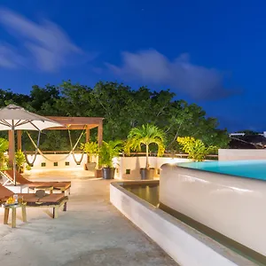 quinta-margarita-suites.tulum-hotels.net/